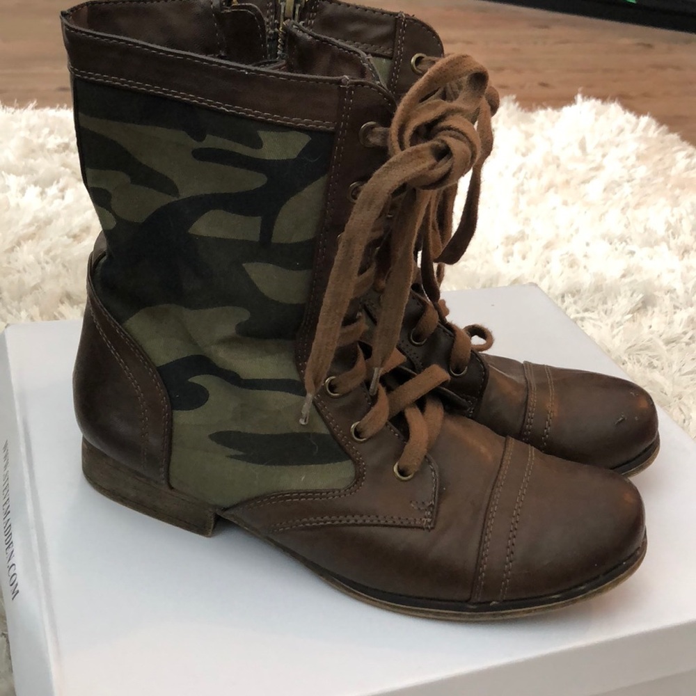 Camo Madden Girl Combat Boots